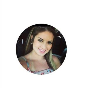 Meet your Posher, Valeria